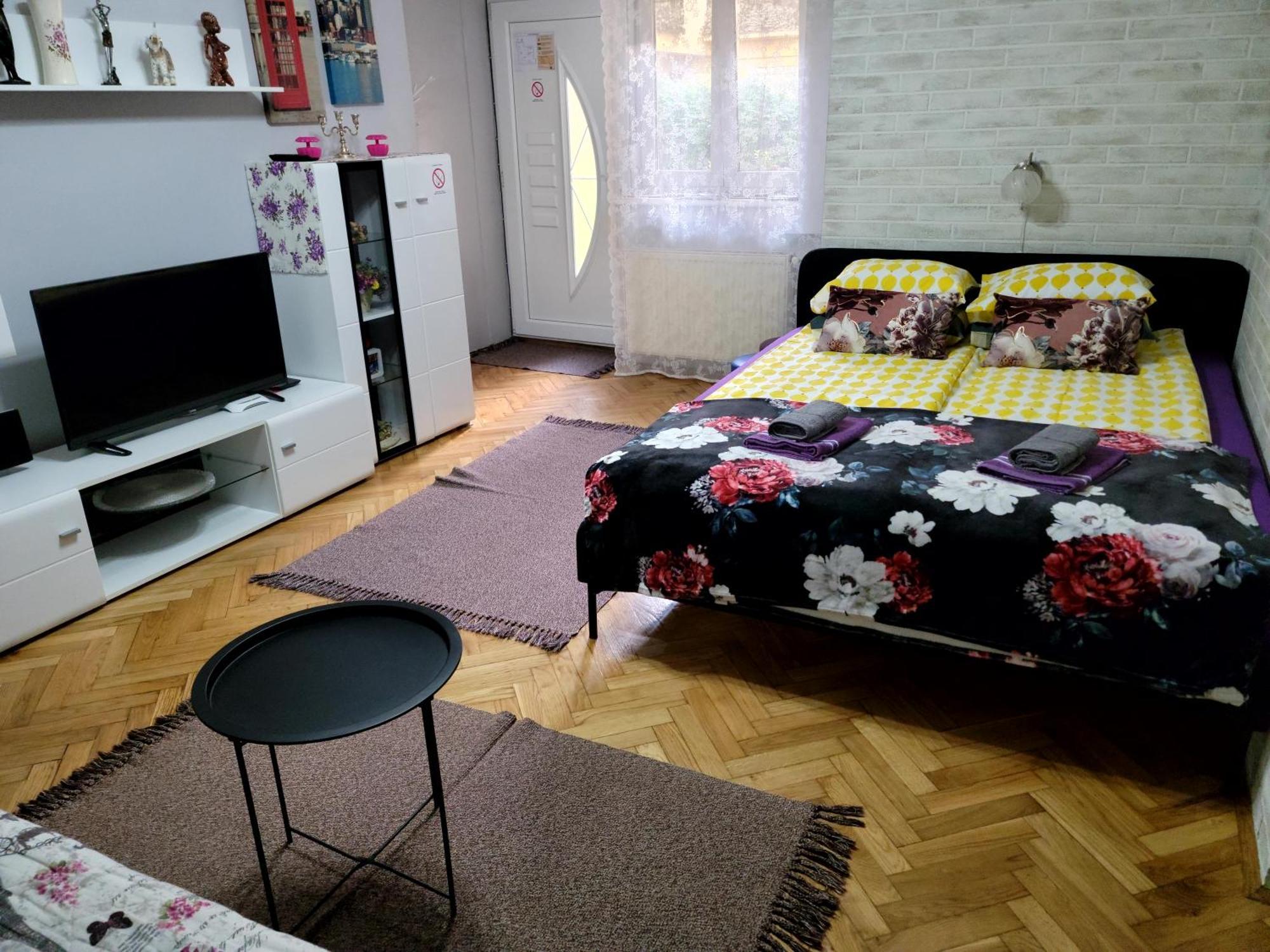 Apartman "Garden" Novi Sad Exterior foto